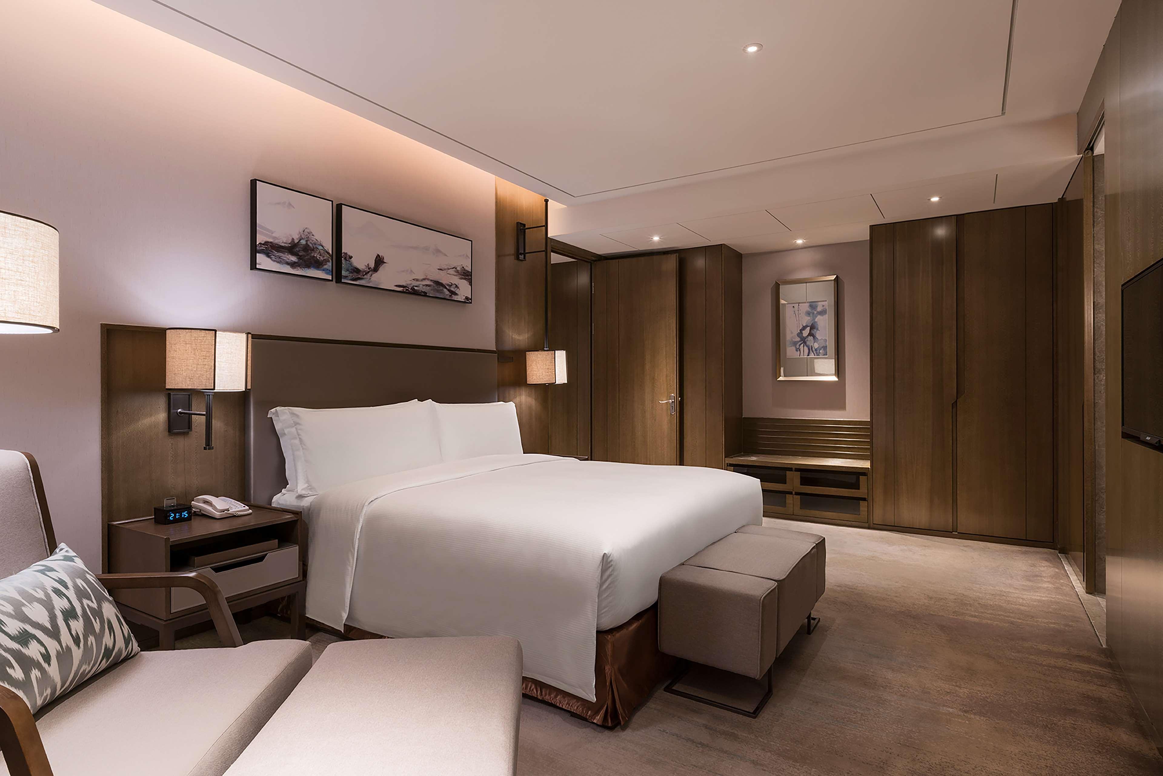 Doubletree By Hilton Hotel Shiyan Sijan Kültér fotó