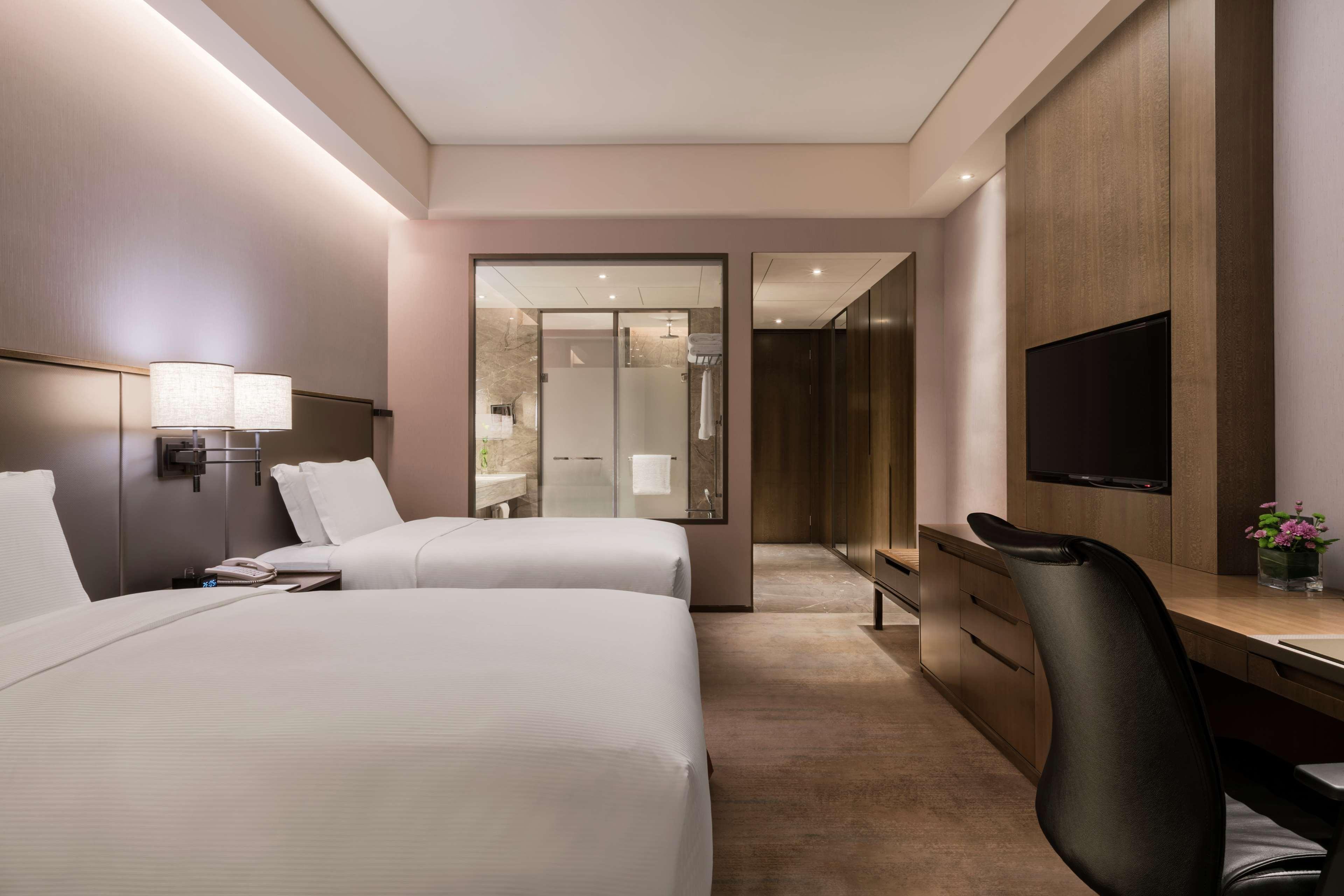 Doubletree By Hilton Hotel Shiyan Sijan Kültér fotó