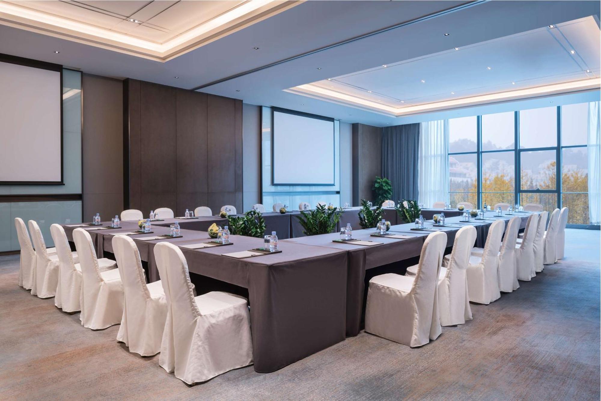 Doubletree By Hilton Hotel Shiyan Sijan Kültér fotó
